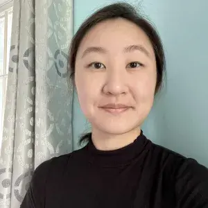Stephanie Wu headshot