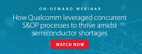 Hyperlinked blue rectangular graphic with the Kinaxis logo in red and the text: On Demand webinar. How Qualcomm leveraged concurrent S&OP processes to thrive amidst semiconductor shortages. Watch now.