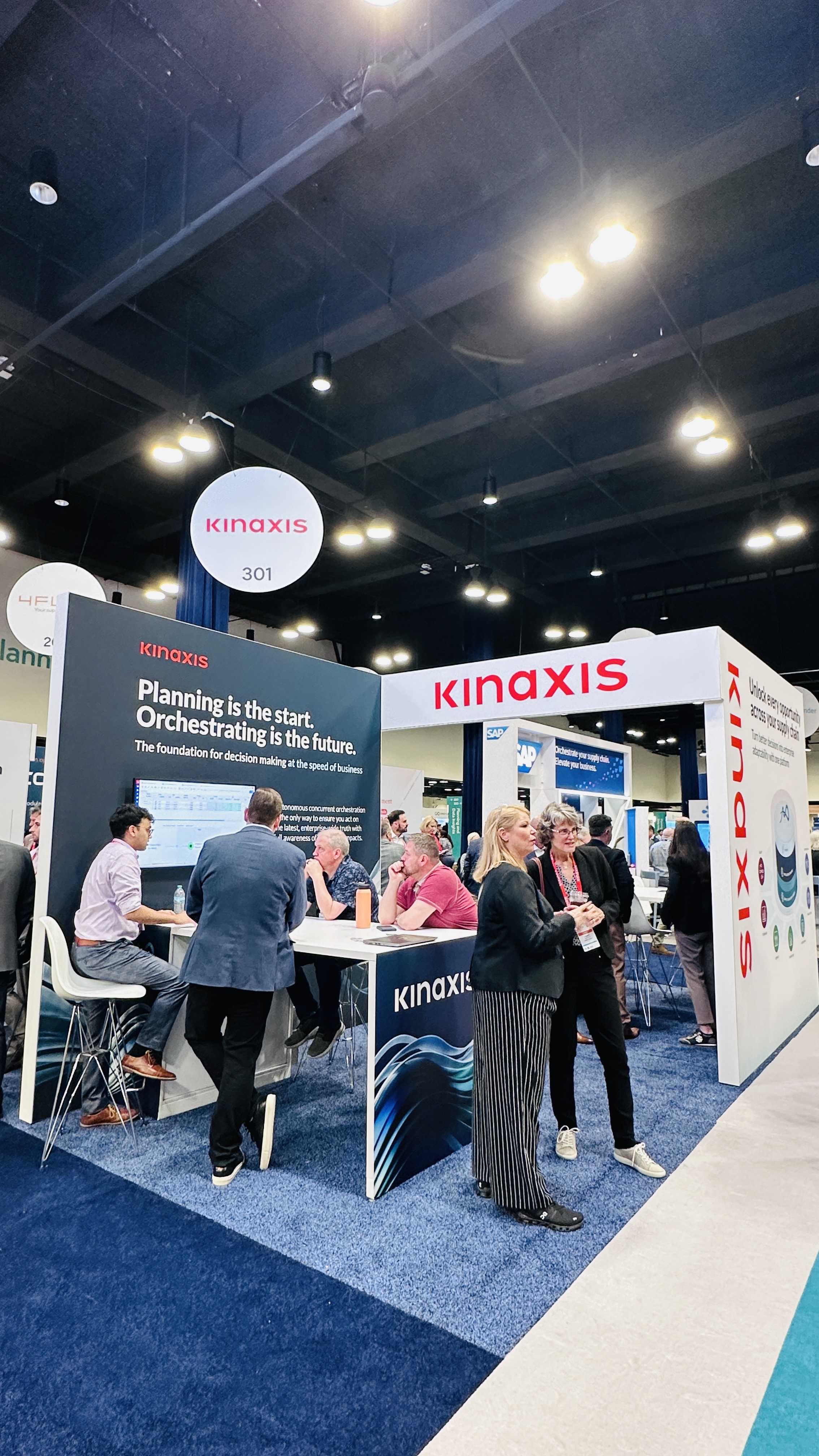 Supply chain leaders connecting with Kinaxis experts to explore how to close the gap between decision and execution.